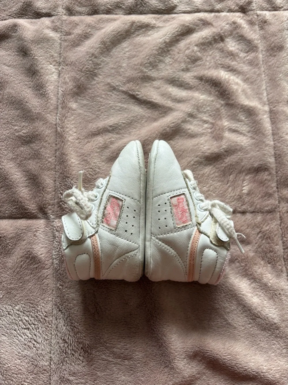 Vintage Oshkosh baby booties